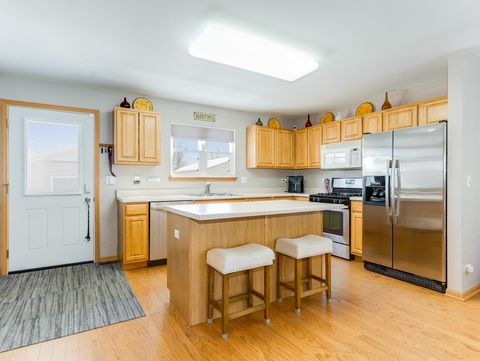 Tiny photo for 1994 Middlebury Drive, Aurora, IL 60503 (MLS # 12596047)