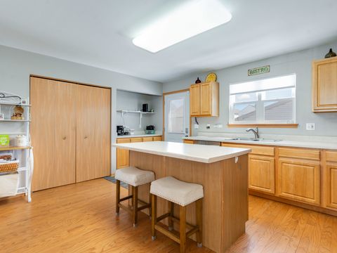 Tiny photo for 1994 Middlebury Drive, Aurora, IL 60503 (MLS # 12596047)