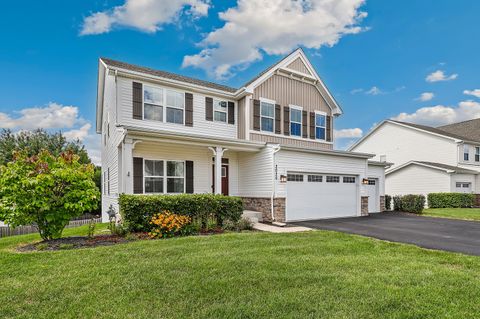 Photo of 2020 Squire Circle, Yorkville, IL 60560 (MLS # 12517091)