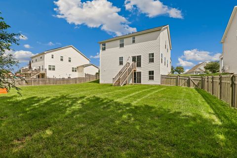 Tiny photo for 2020 Squire Circle, Yorkville, IL 60560 (MLS # 12517091)