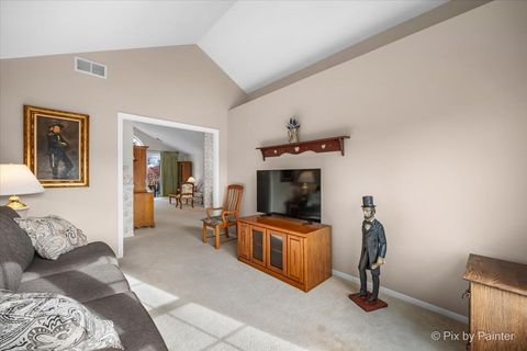 Tiny photo for 445 Cromwell Circle #3, Bartlett, IL 60103 (MLS # 12511359)