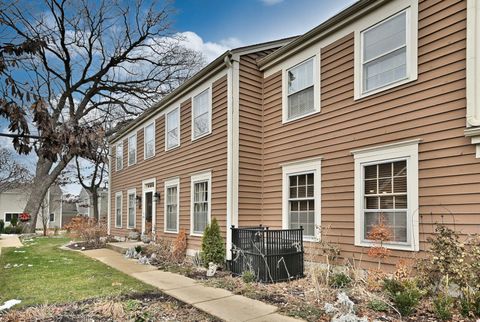 Tiny photo for 1612 Stonebridge Trail, Wheaton, IL 60189 (MLS # 12527782)