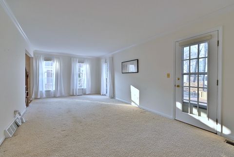 Tiny photo for 1612 Stonebridge Trail, Wheaton, IL 60189 (MLS # 12527782)