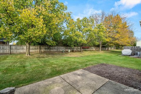 Tiny photo for 378 Lakeview Circle, Bolingbrook, IL 60440 (MLS # 12485950)
