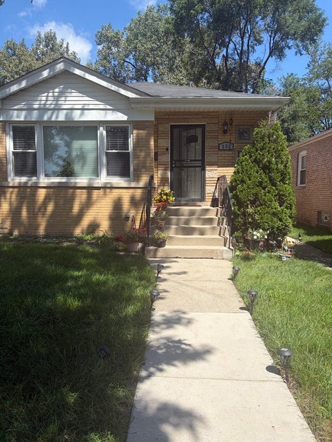 Photo of 263 W 146th Street, Riverdale, IL 60827 (MLS # 12740249)