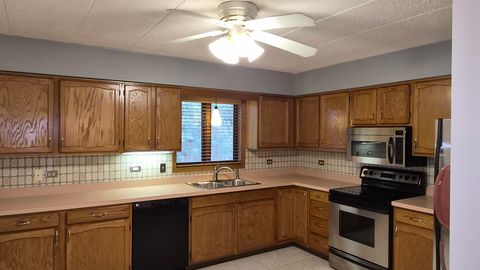 Tiny photo for 10845 S 84th Avenue #2A, Palos Hills, IL 60465 (MLS # 12499143)