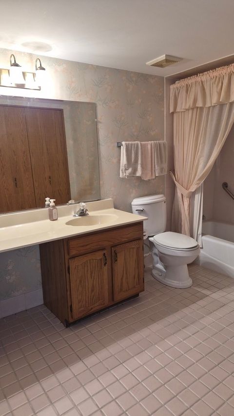 Tiny photo for 10845 S 84th Avenue #2A, Palos Hills, IL 60465 (MLS # 12499143)