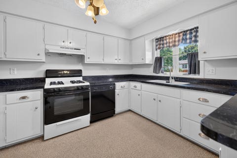 Tiny photo for 113 Ebbesen Street, DeKalb, IL 60115 (MLS # 12685511)