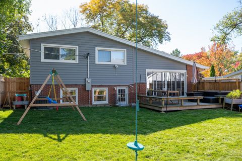 Tiny photo for 950 Brookside Lane, Deerfield, IL 60015 (MLS # 12573774)