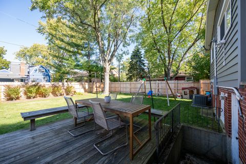 Tiny photo for 950 Brookside Lane, Deerfield, IL 60015 (MLS # 12573774)