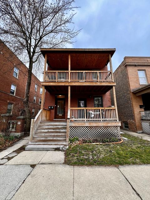1744 W Winnemac Avenue 2 Chicago IL 60640