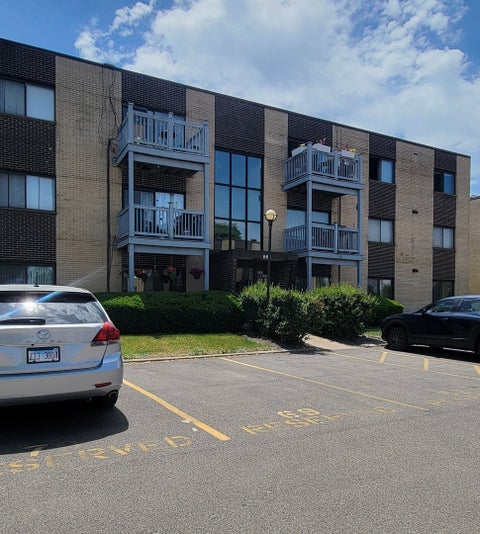 Tiny photo for 668 Pinecrest Drive #204, Prospect Heights, IL 60070 (MLS # 12741743)