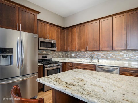 Tiny photo for 1350 W Fullerton Avenue #210, Chicago, IL 60614 (MLS # 12770914)