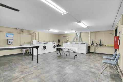 Tiny photo for 9725 S Karlov Avenue #305, Oak Lawn, IL 60453 (MLS # 12551334)