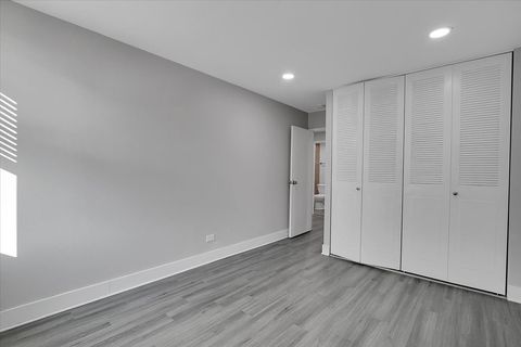 Tiny photo for 9725 S Karlov Avenue #305, Oak Lawn, IL 60453 (MLS # 12551334)