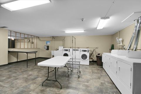 Tiny photo for 9725 S Karlov Avenue #305, Oak Lawn, IL 60453 (MLS # 12551334)