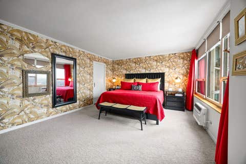 Tiny photo for 940 W Glenlake Avenue #34D, Chicago, IL 60660 (MLS # 12641824)