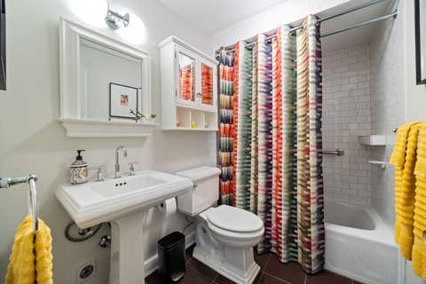 Tiny photo for 940 W Glenlake Avenue #34D, Chicago, IL 60660 (MLS # 12641824)