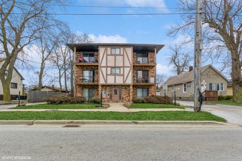 Tiny photo for 18405 Wentworth Avenue #1D, Lansing, IL 60438 (MLS # 12490213)