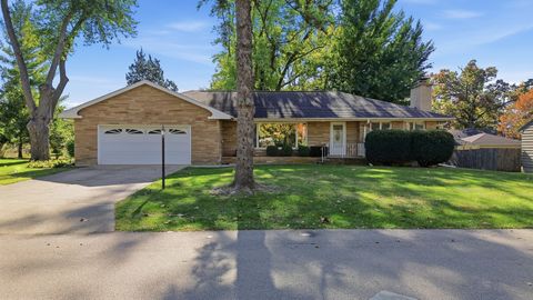 1304 Park Lane Dixon IL 61021