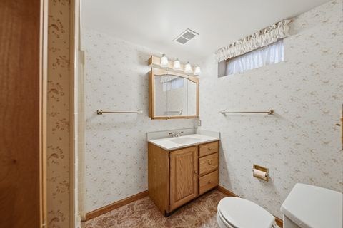 Tiny photo for 1304 Park Lane, Dixon, IL 61021 (MLS # 12503054)