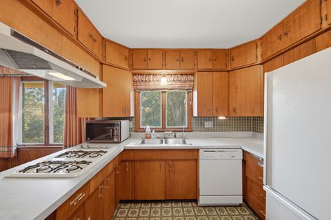 Tiny photo for 1304 Park Lane, Dixon, IL 61021 (MLS # 12503054)