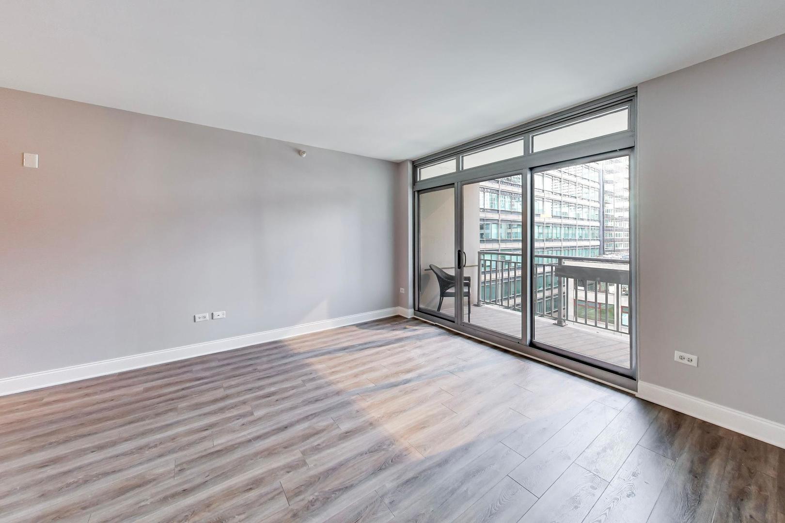 125 S Jefferson Street 1005
