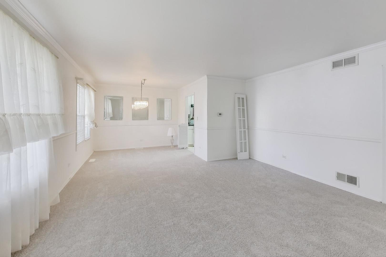 121 S Lancaster Drive