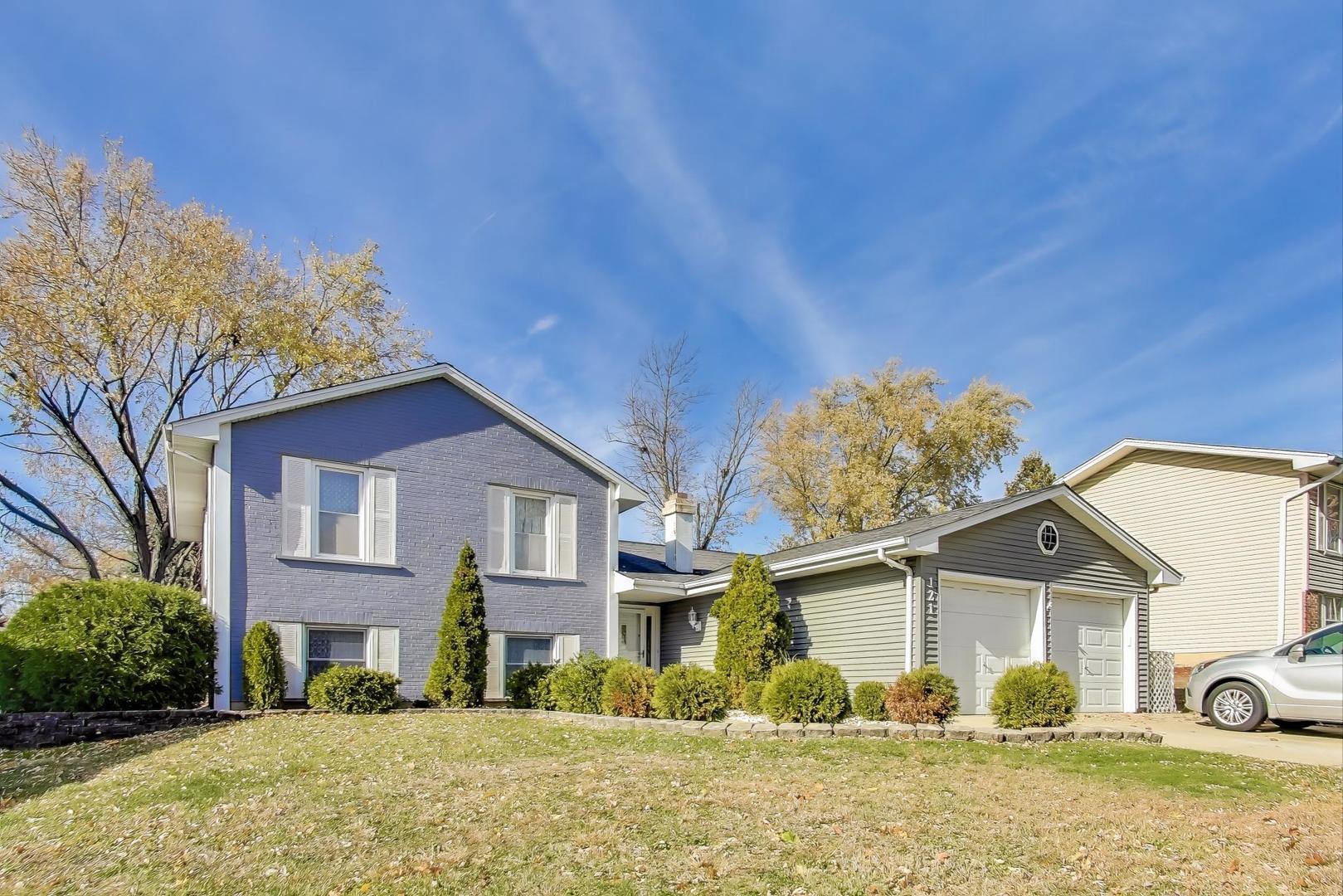 121 S Lancaster Drive