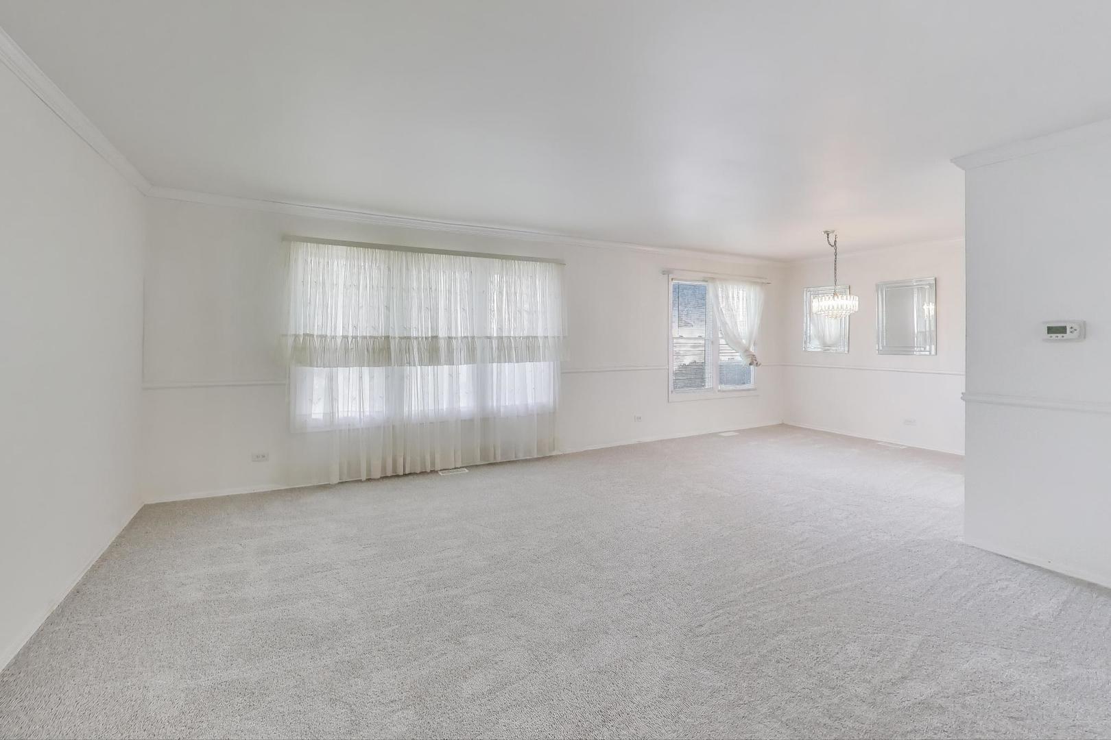 121 S Lancaster Drive