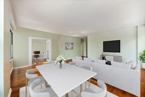 Tiny photo for 2970 N Lake Shore Drive #2C, Chicago, IL 60657 (MLS # 12630658)