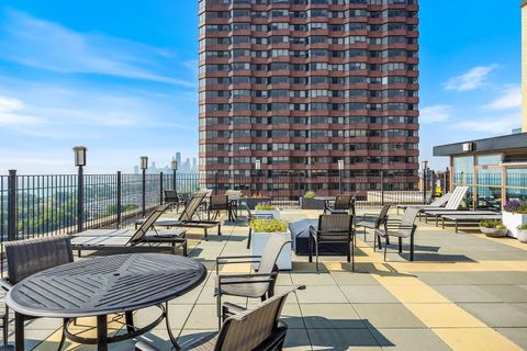 Tiny photo for 2970 N Lake Shore Drive #2C, Chicago, IL 60657 (MLS # 12630658)