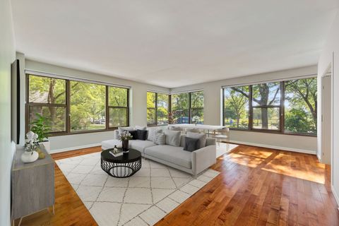 Tiny photo for 2970 N Lake Shore Drive #2C, Chicago, IL 60657 (MLS # 12630658)