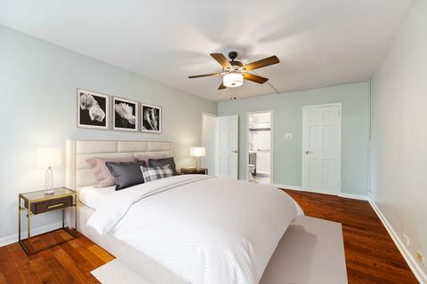 Tiny photo for 2970 N Lake Shore Drive #2C, Chicago, IL 60657 (MLS # 12630658)