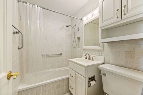 Tiny photo for 2970 N Lake Shore Drive #2C, Chicago, IL 60657 (MLS # 12630658)