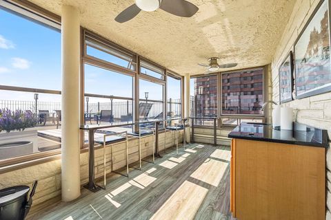 Tiny photo for 2970 N Lake Shore Drive #2C, Chicago, IL 60657 (MLS # 12630658)