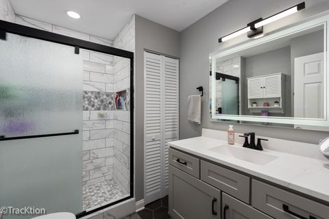 Tiny photo for 717 Maplewood Court #B, Willowbrook, IL 60527 (MLS # 12622189)