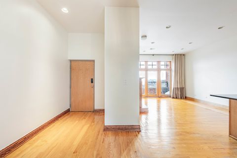 Tiny photo for 1918 W Cermak Road #4, Chicago, IL 60608 (MLS # 12515689)