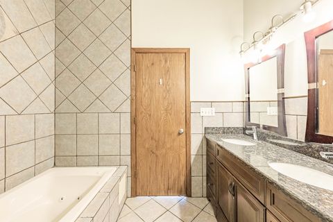 Tiny photo for 1918 W Cermak Road #4, Chicago, IL 60608 (MLS # 12515689)