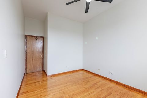 Tiny photo for 1918 W Cermak Road #4, Chicago, IL 60608 (MLS # 12515689)