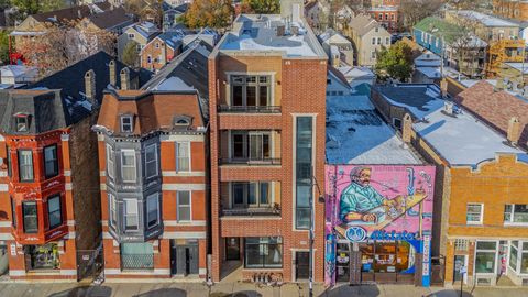 1918 W Cermak Road 4 Chicago IL 60608