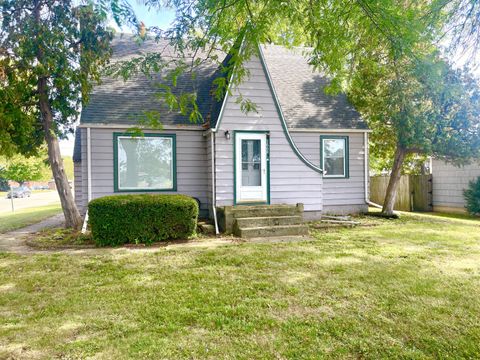 Photo of 1668 Chartres Street, Lasalle, IL 61301 (MLS # 12470762)