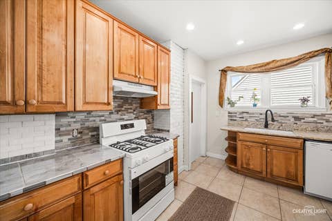 Tiny photo for 124 W Stimmel Street, West Chicago, IL 60185 (MLS # 12663028)