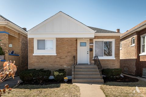 9132 S Ellis Avenue Chicago IL 60619