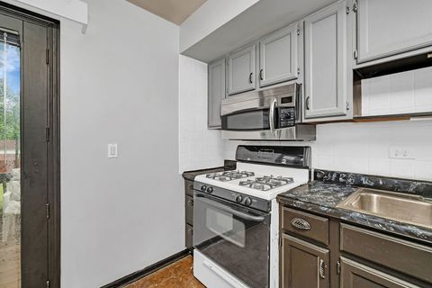 Tiny photo for 551 FALCONRIDGE Way, Bolingbrook, IL 60440 (MLS # 12652437)