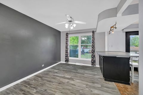 Tiny photo for 551 FALCONRIDGE Way, Bolingbrook, IL 60440 (MLS # 12652437)