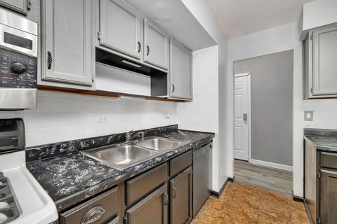 Tiny photo for 551 FALCONRIDGE Way, Bolingbrook, IL 60440 (MLS # 12652437)