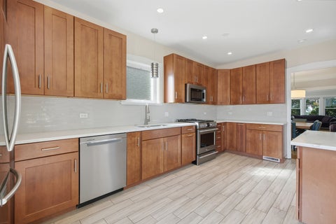 Tiny photo for 920 Wisconsin Avenue, Oak Park, IL 60304 (MLS # 12785550)