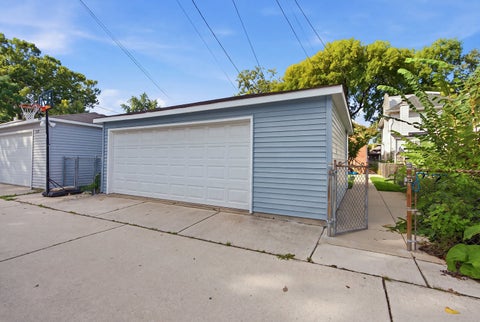 Tiny photo for 920 Wisconsin Avenue, Oak Park, IL 60304 (MLS # 12785550)