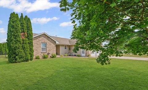 Tiny photo for 104 Wilsey Lane, Sidney, IL 61877 (MLS # 12434110)